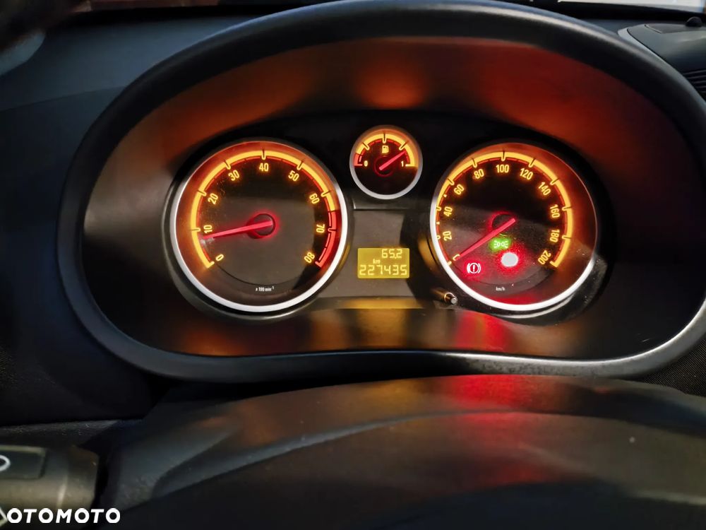 Opel Corsa 1.2 16V Easytronic Cosmo - 26