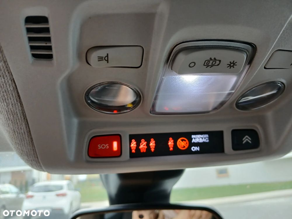 Citroën C3 1.2 PureTech Shine - 14