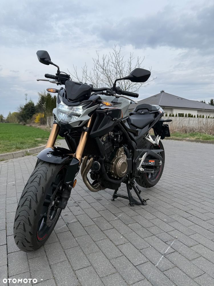 Honda CB - 1