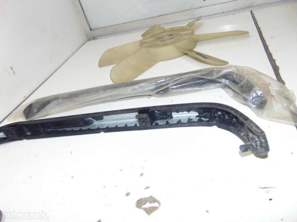 Mercedes W123 dobradiças capot - 3