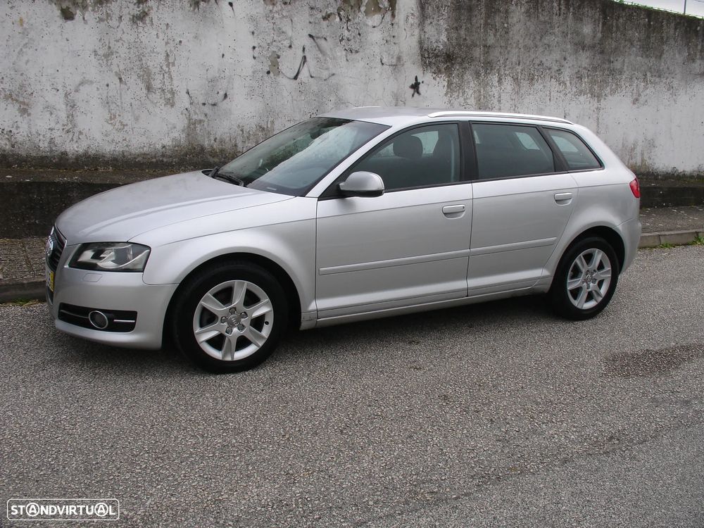 Audi A3 Sportback 2.0 TDi Attraction - 1