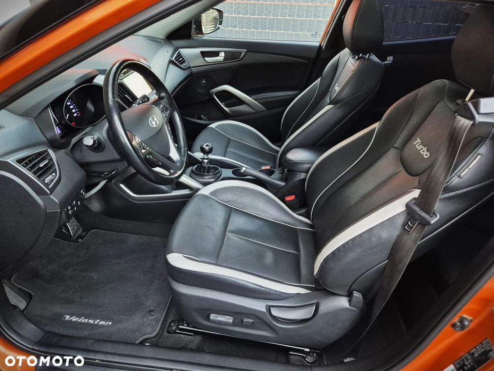 Hyundai Veloster 1.6 Turbo Premium - 8