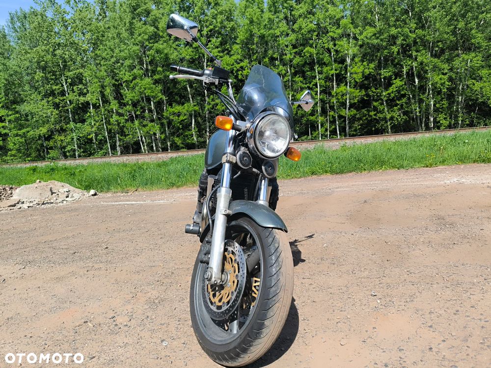 Suzuki GSX - 3