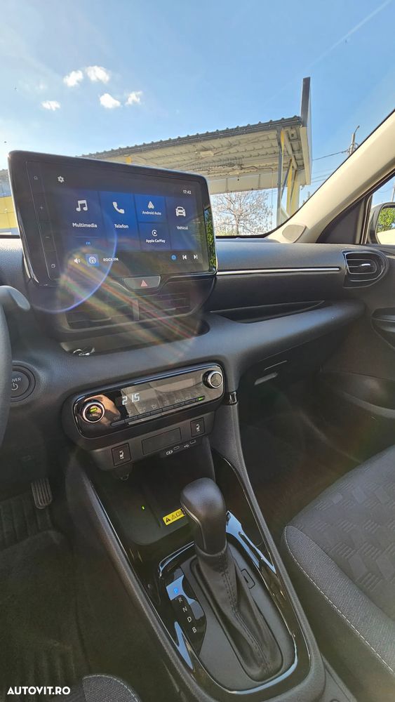 Toyota Yaris 1.5 VVT-i HSD Dynamic - 10