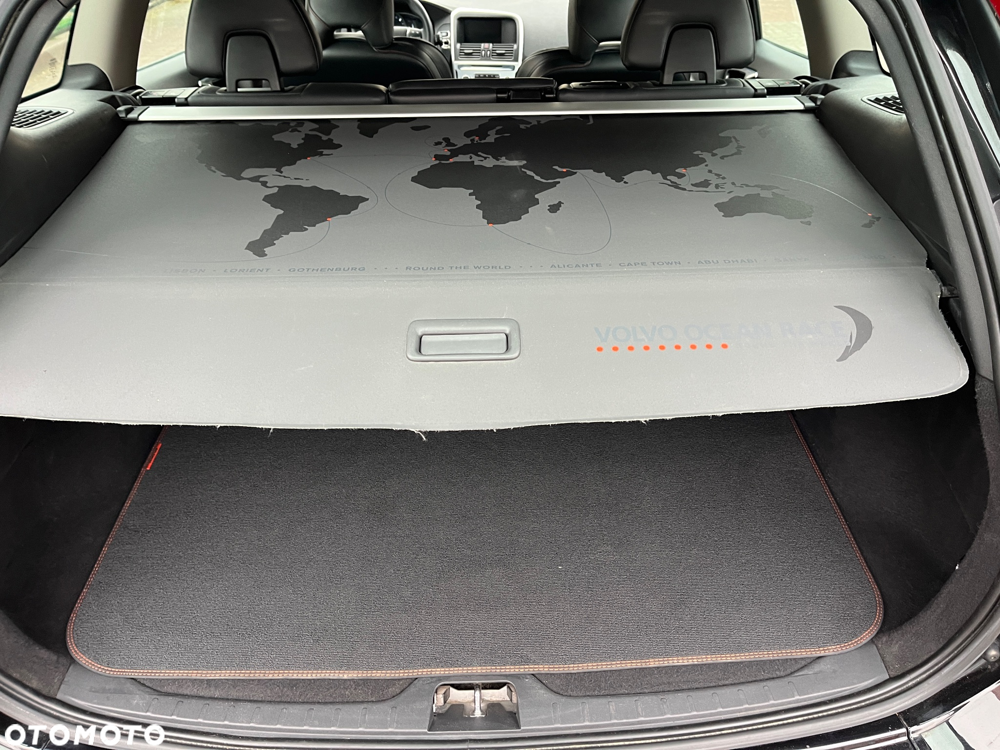 Volvo XC 60 D3 Drive-E Ocean Race - 10