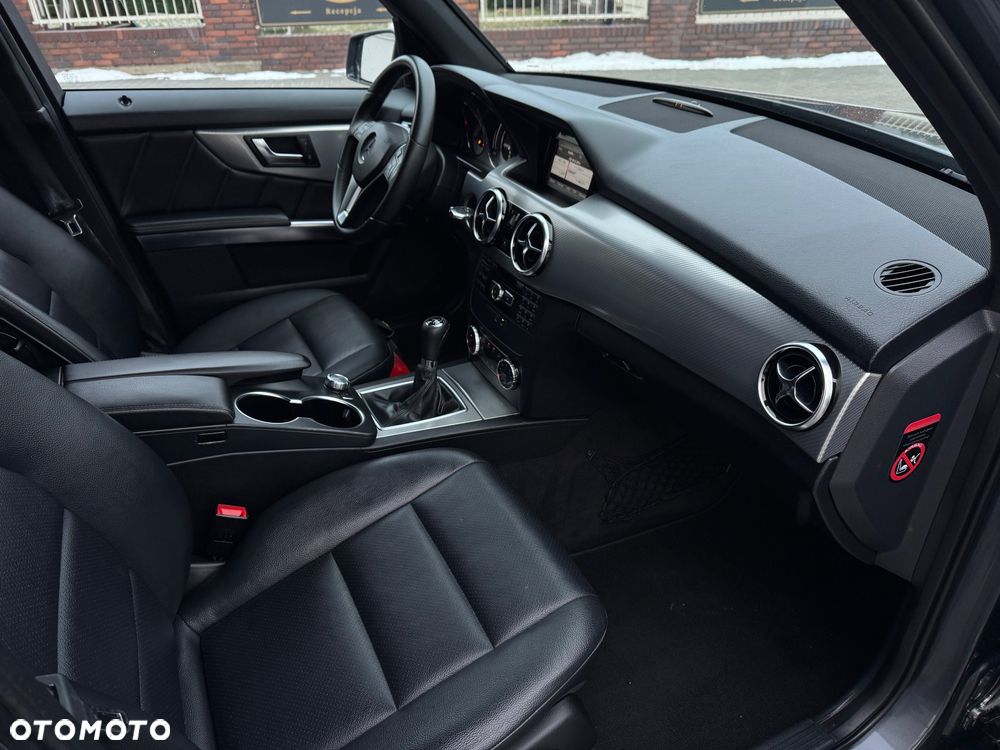 Mercedes-Benz GLK 220 CDI (BlueEFFICIENCY) - 16
