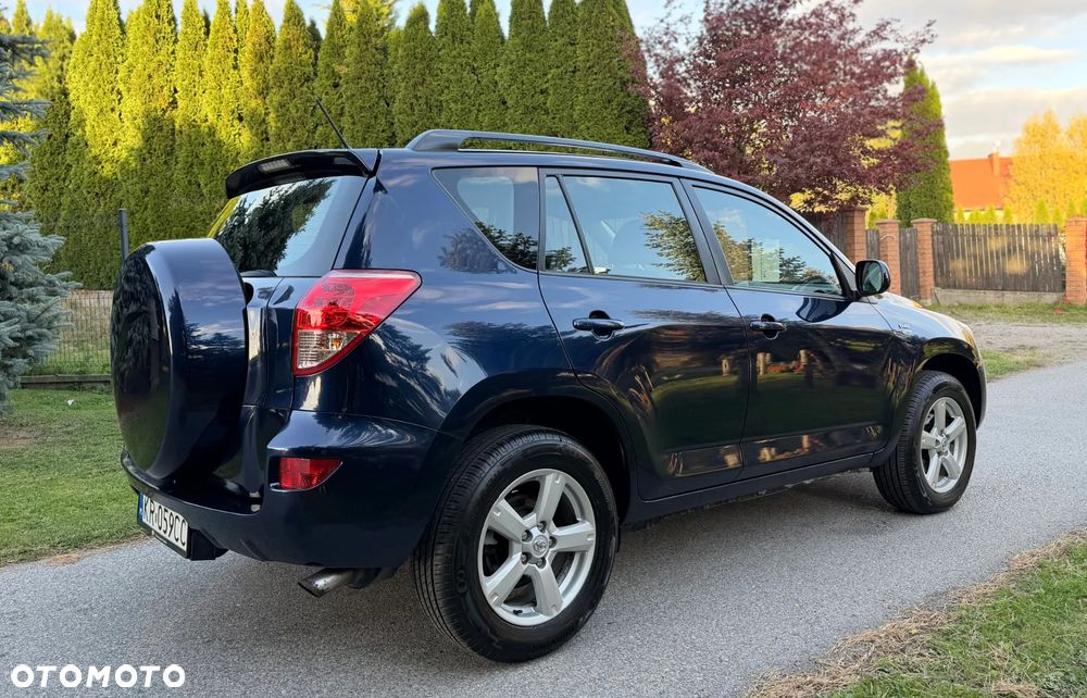 Toyota RAV4 2.2 D-4D Premium - 7