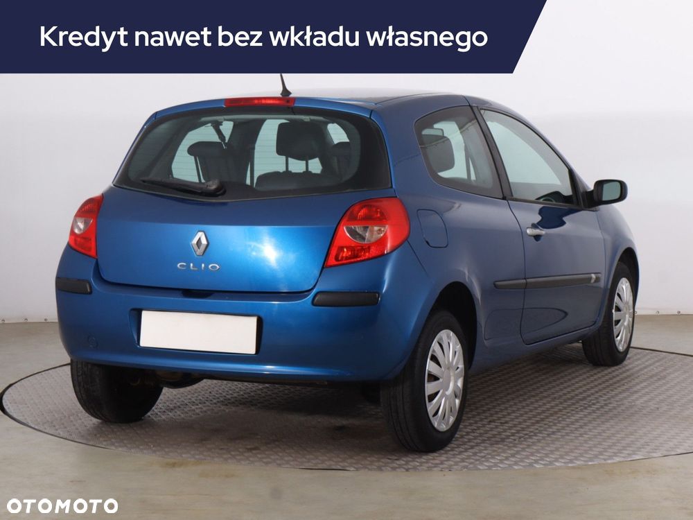 Renault Clio - 7