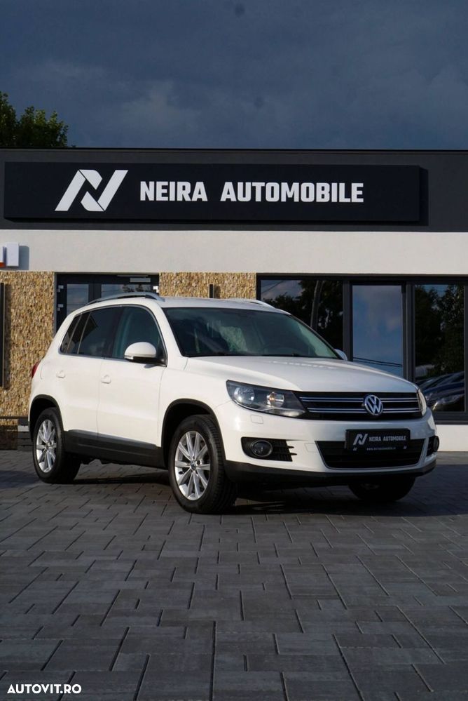 Volkswagen Tiguan - 1