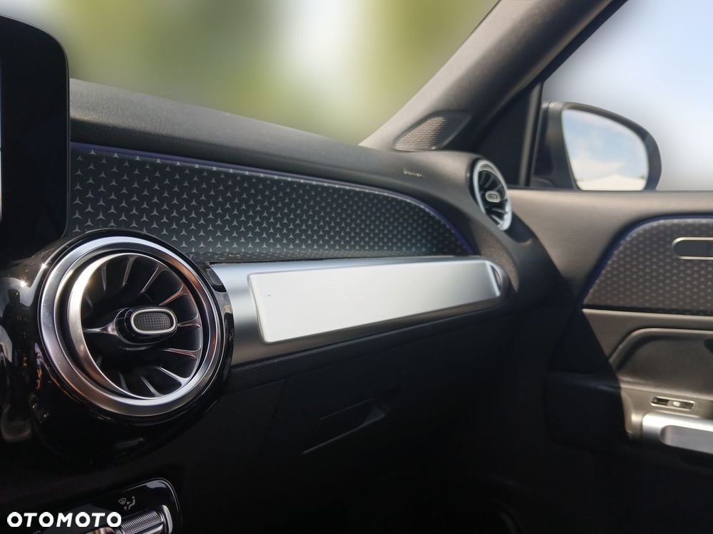 Mercedes-Benz GLB 200 Progressive 7G-DCT - 27