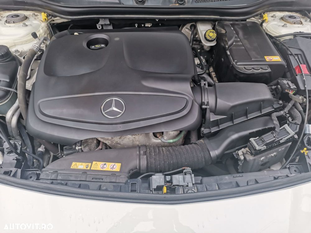 Mercedes-Benz CLA 180 - 18