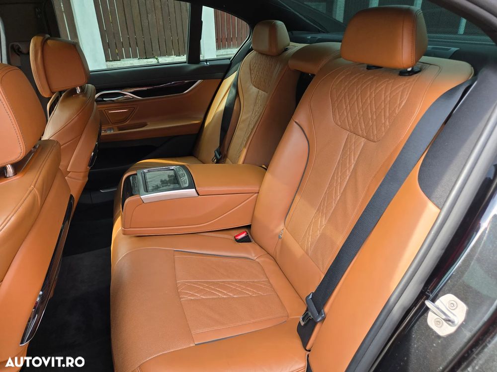 BMW Seria 7 740Ld xDrive - 11