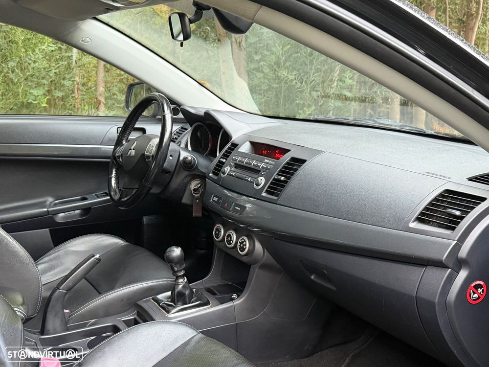 Mitsubishi Lancer 2.0 DI-D Intense + Pk Co. FPF - 31