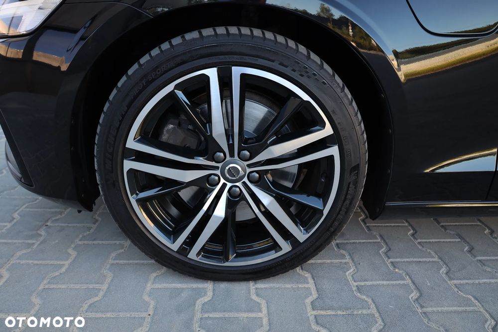 Volvo V60 T6 AWD Recharge Geartronic RDesign - 34