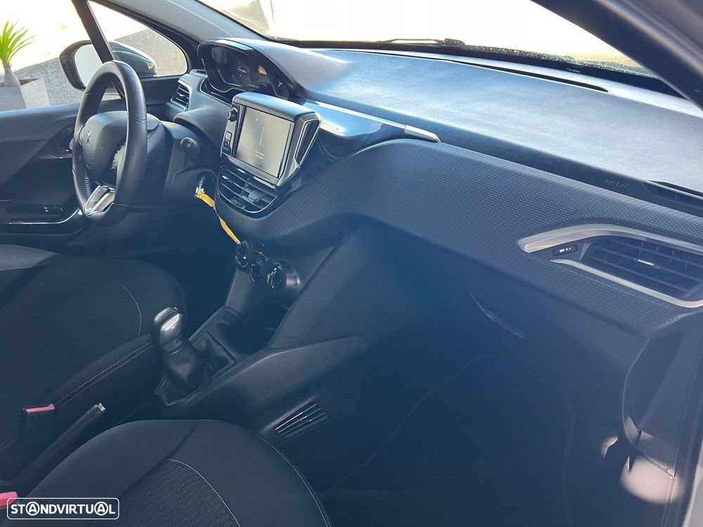 Peugeot 208 1.2 PureTech Active - 9