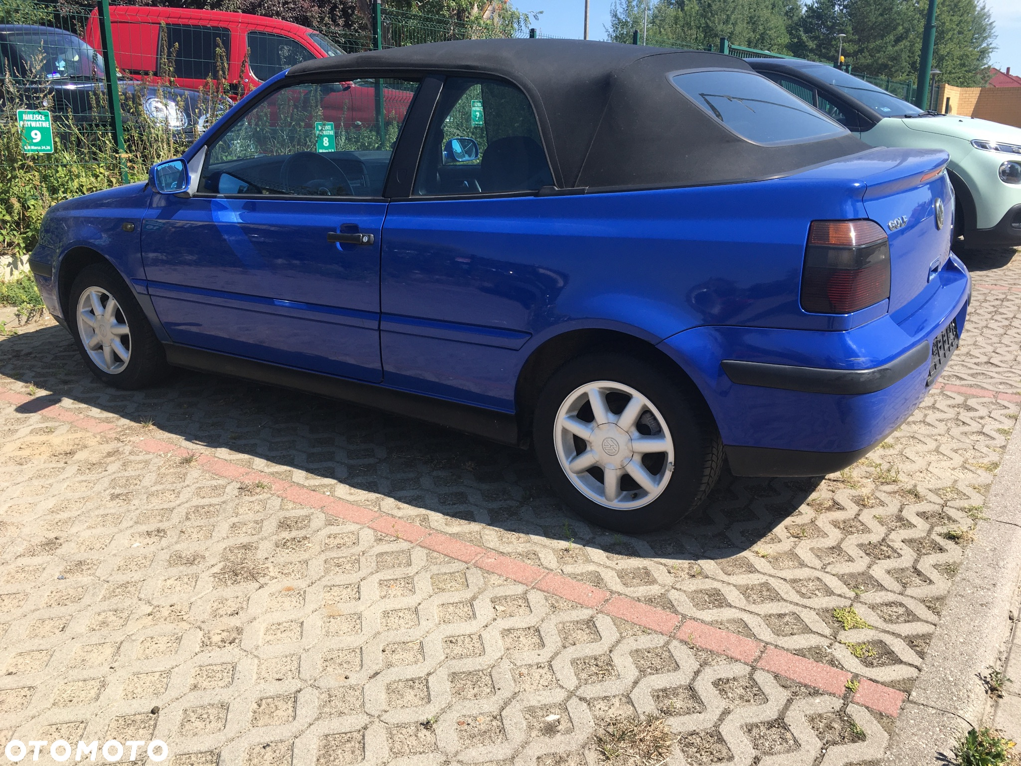 Volkswagen Golf - 32