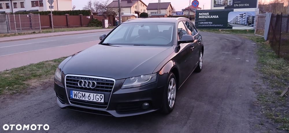 Audi A4 Avant 2.0 TDI Limited Edition - 1