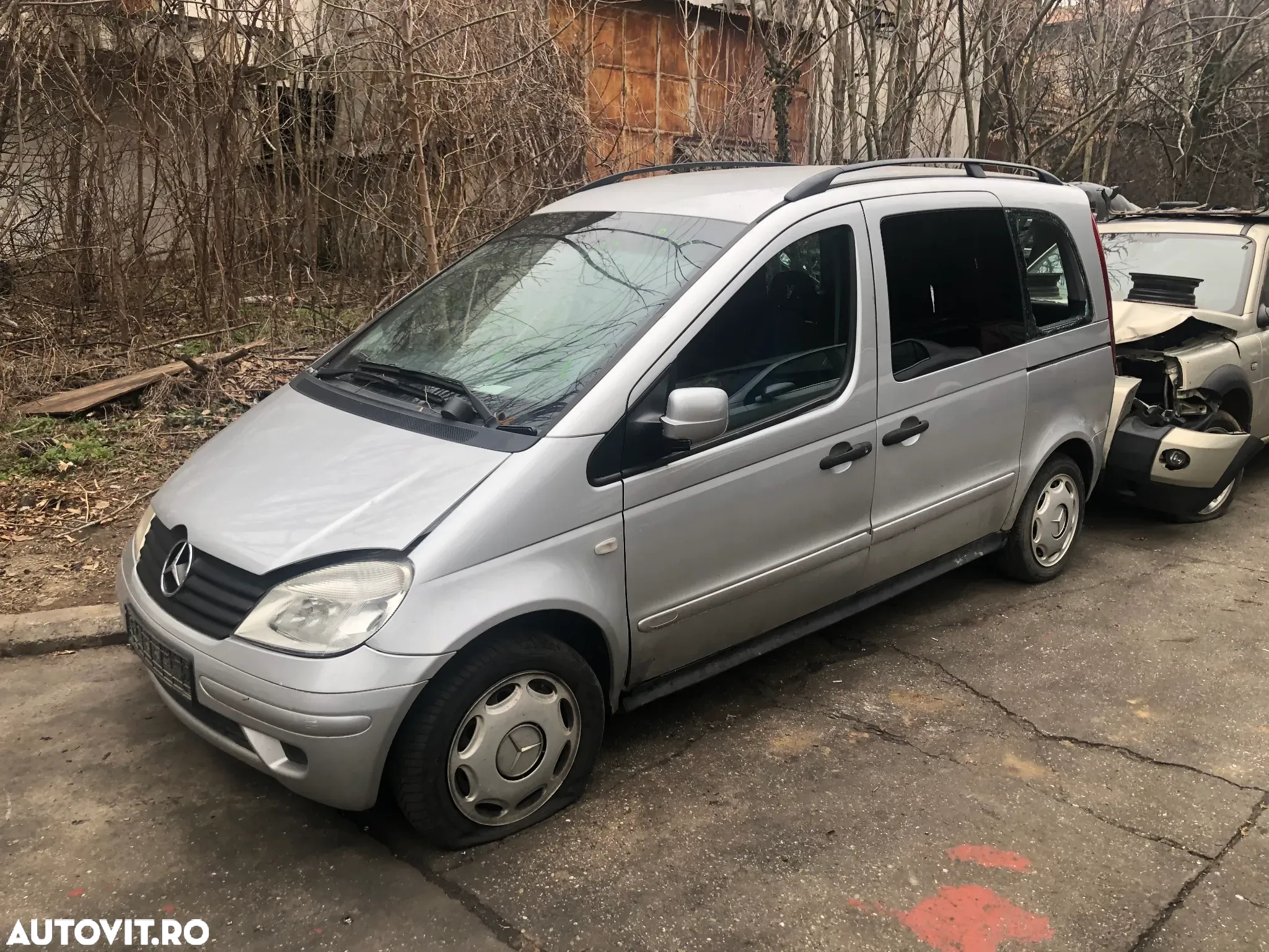 Bara fata Mercedes Benz Vaneo 2004 gri argintiu - 5