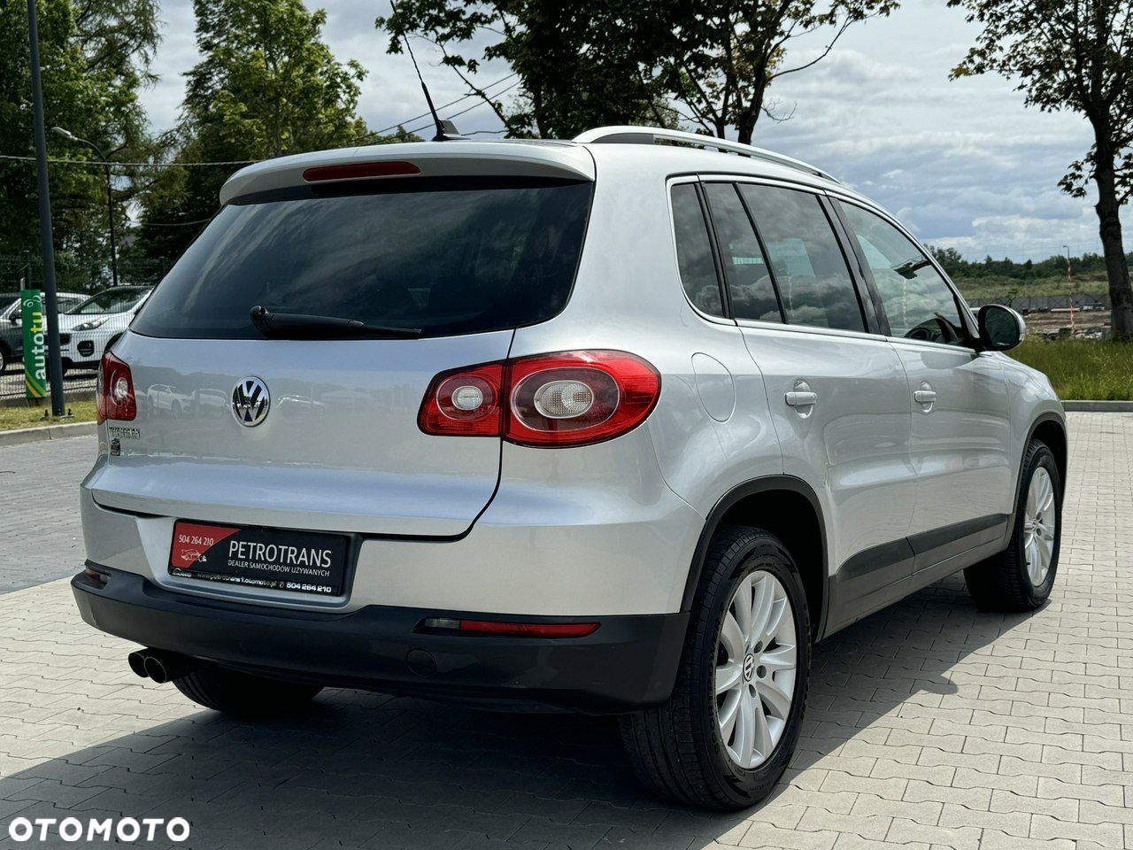 Volkswagen Tiguan - 11