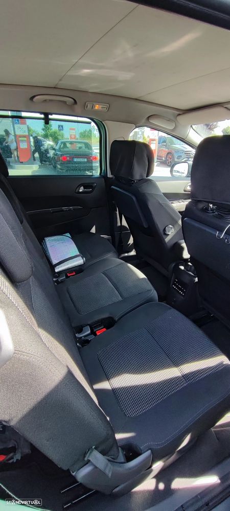 Peugeot 5008 1.6 HDi Executive CMP6 - 16