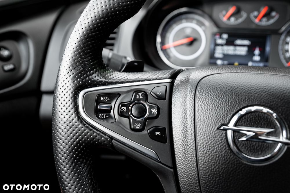 Opel Insignia ver-ct-2-0-cdti-4x4 - 25