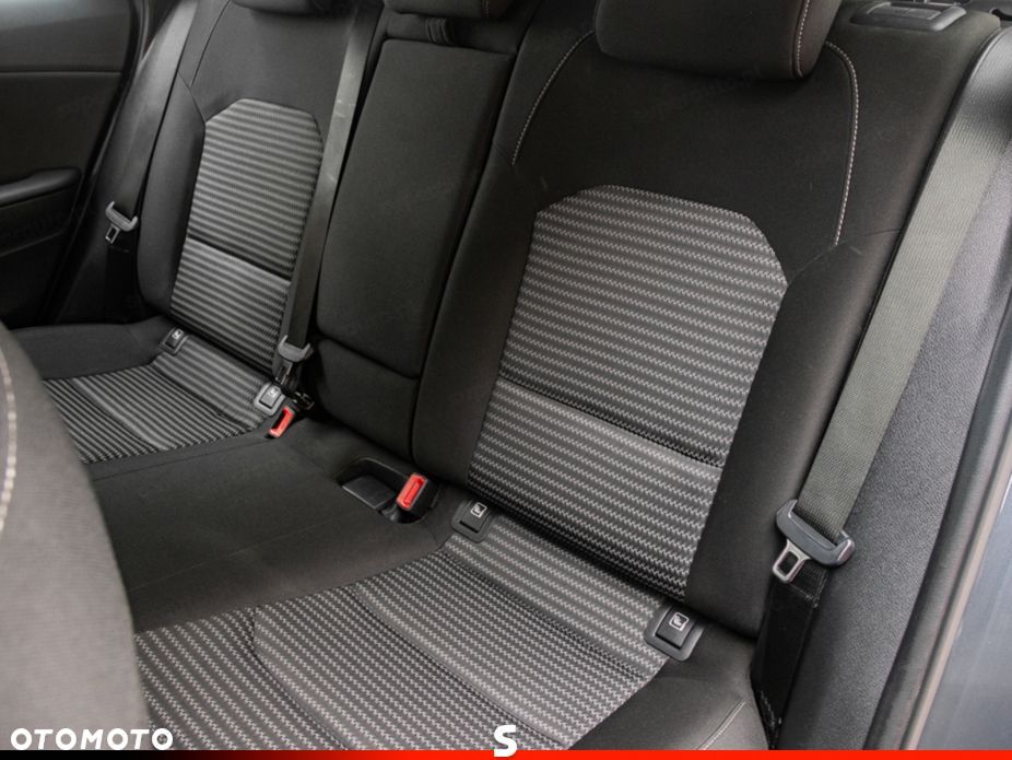 Kia Ceed 1.5 T-GDI M DCT - 11
