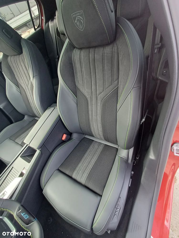 Peugeot 308 1.2 mHEV Active Pack S&S e-DCS6 - 12