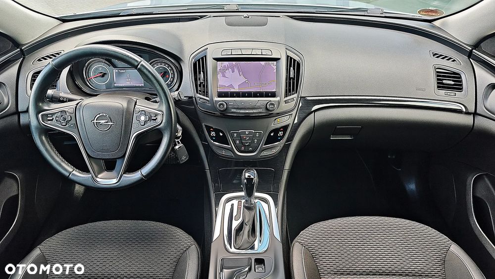 Opel Insignia - 13