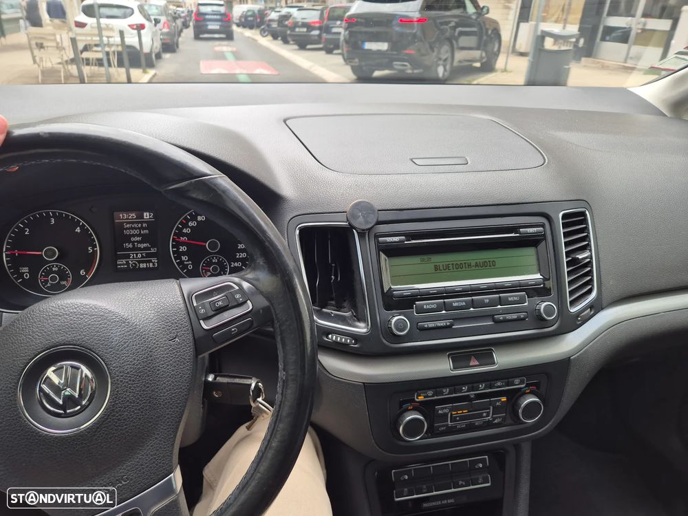 VW Sharan 2.0 TDi BlueMotion - 21