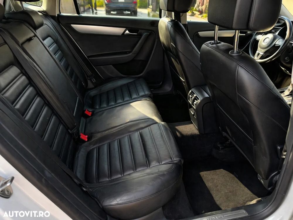 Volkswagen Passat Alltrack 2.0 TDI BMT 4Motion - 8