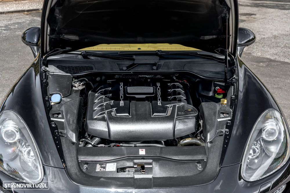 Porsche Cayenne S - 9