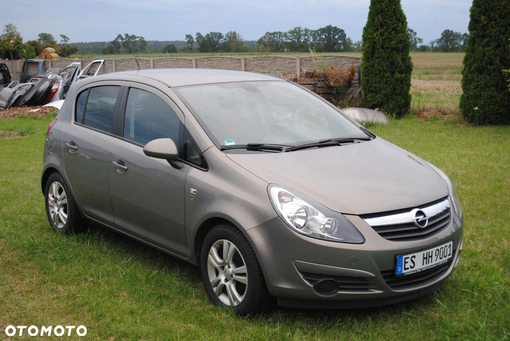 Opel Corsa 1.4 16V Satellite - 2