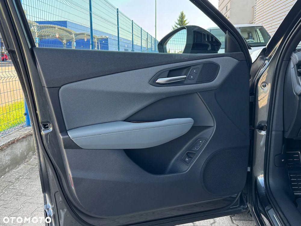 Audi Q3 Sportback - 12
