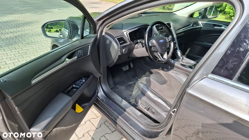 Ford Mondeo 2.0 TDCi Titanium PowerShift - 27