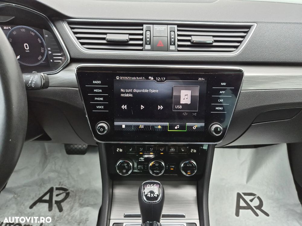 Skoda Superb Combi 2.0 TDI 4x4 DSG Style - 17