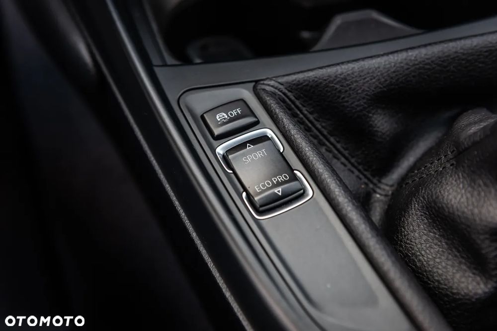 BMW Seria 1 116d Sport Line - 22