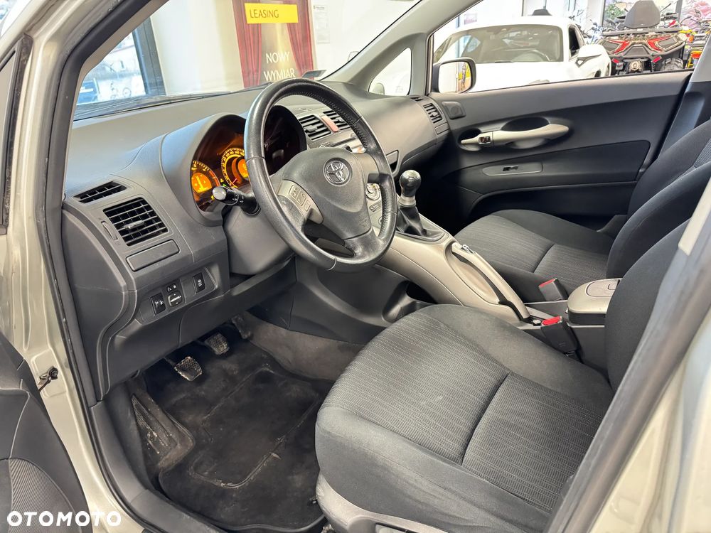 Toyota Auris 1.4 VVT-i Team - 6