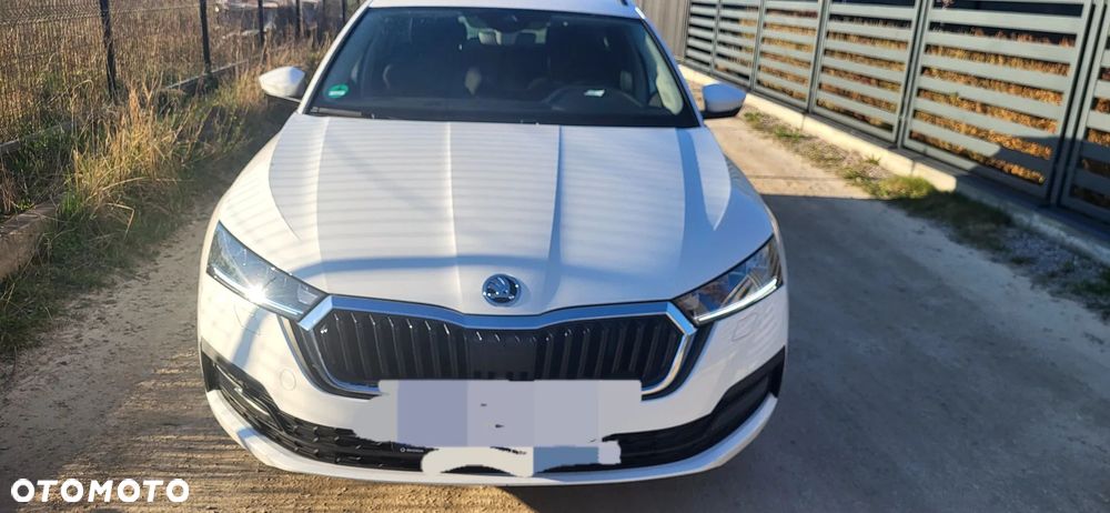 Skoda Octavia 2.0 TDI DSG Clever - 6
