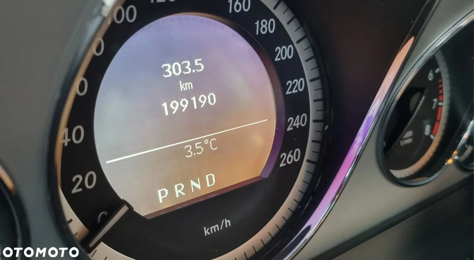 Mercedes-Benz Klasa E 250 CGI BlueEffICIENCY - 2