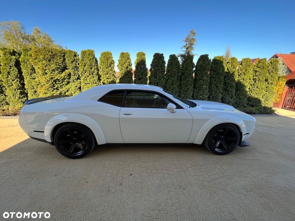 Dodge Challenger 5.7 R/T - 7