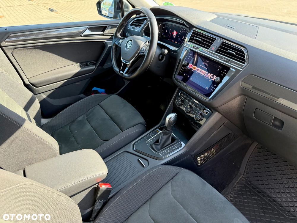 Volkswagen Tiguan - 13