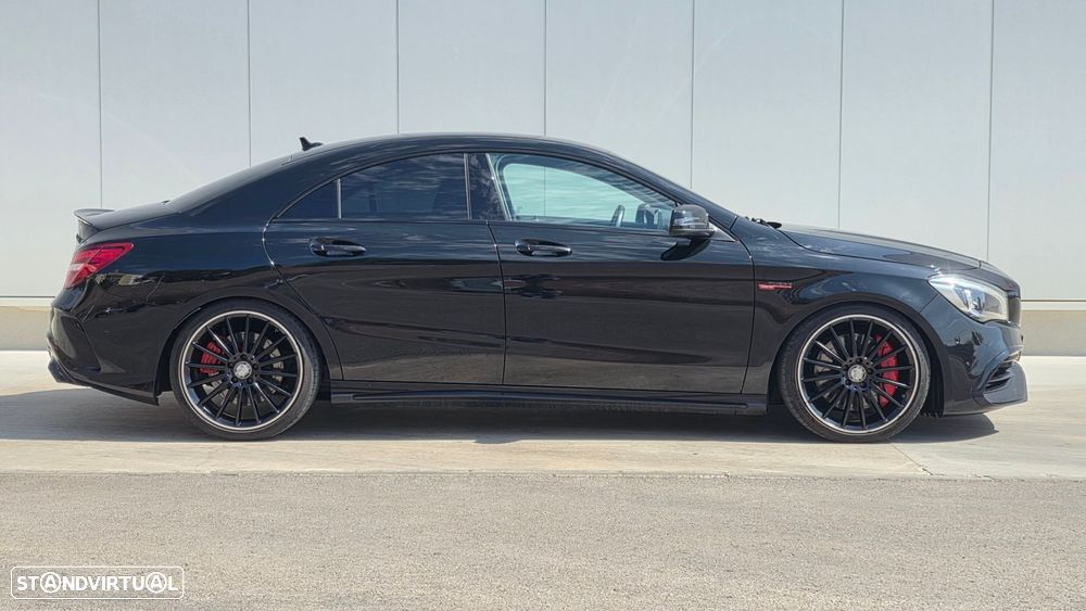 Mercedes-Benz CLA 45 AMG 4Matic Speedshift 7G-DCT Yellow Night Edition - 4