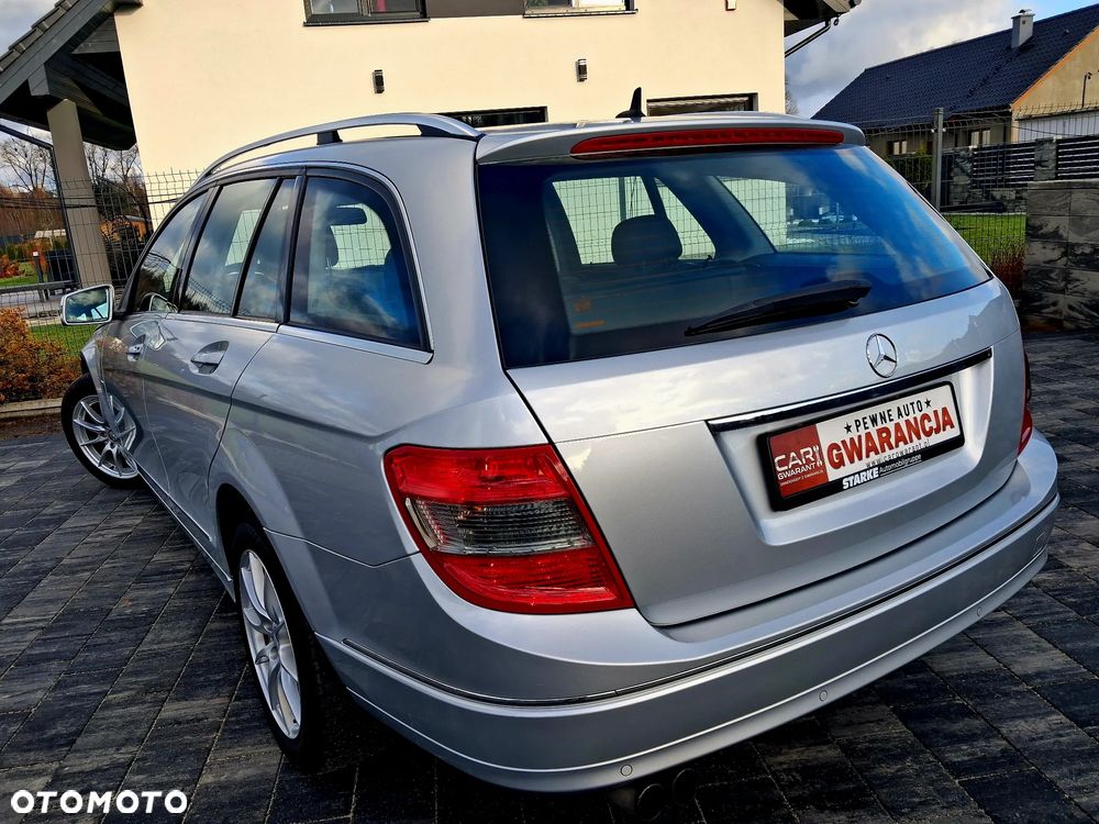 Mercedes-Benz Klasa C 180 CGI Automatik BlueEFFICIENCY Elegance - 18