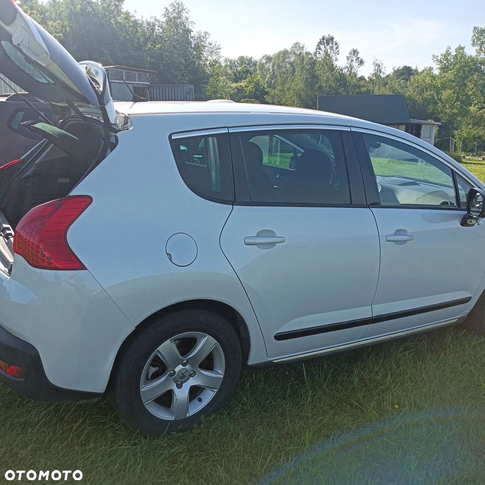Peugeot 3008 2.0 HDi HYbrid4 - 3