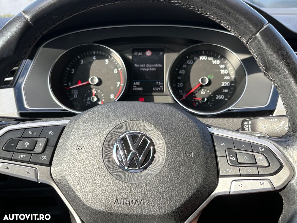 Volkswagen Passat 1.5 TSI ACT DSG Comfortline - 7