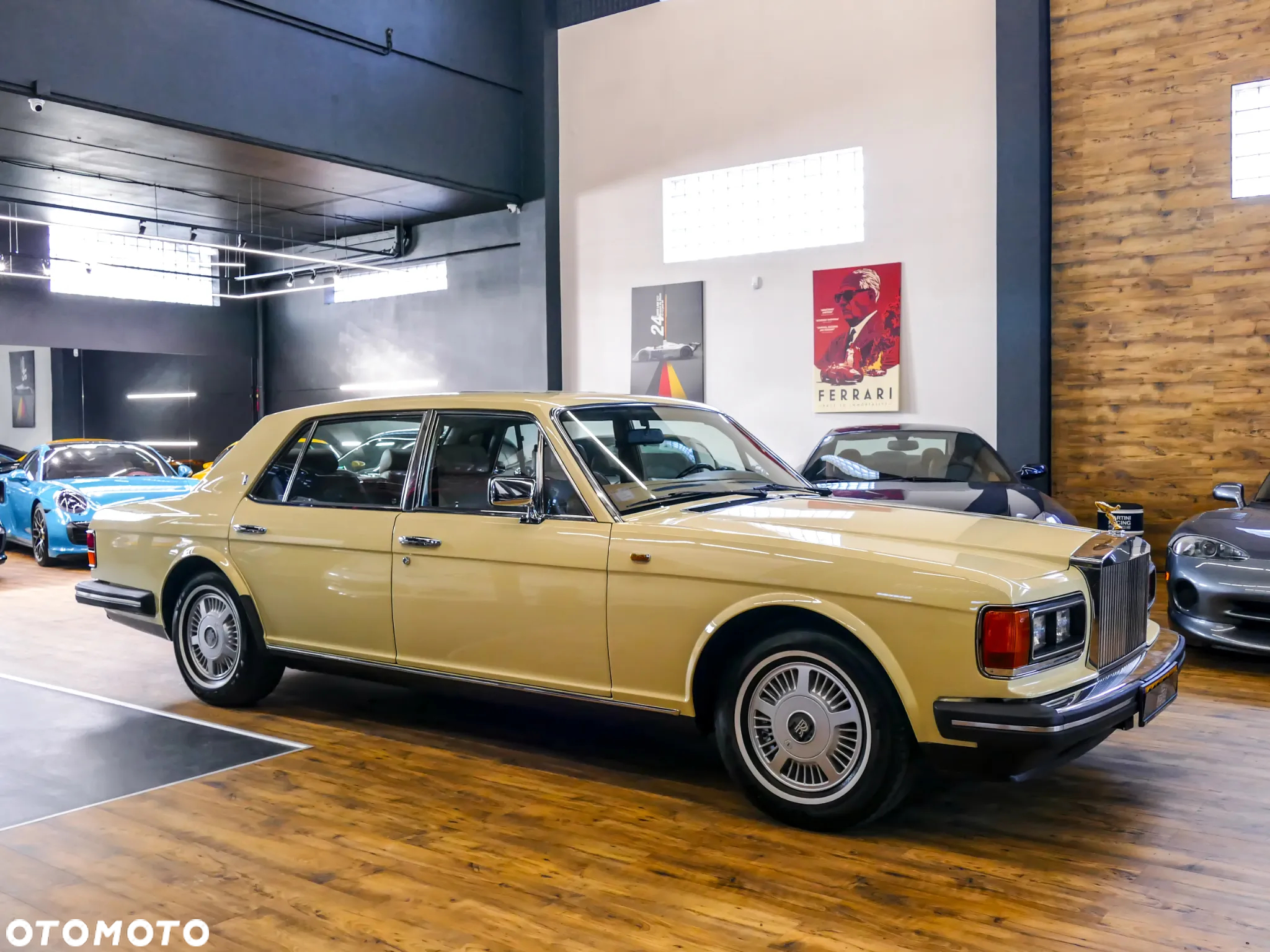 Rolls-Royce Silver Spur - 3
