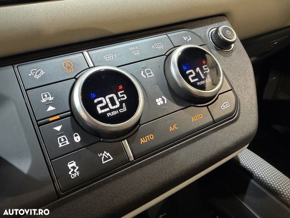 Land Rover Defender - 21