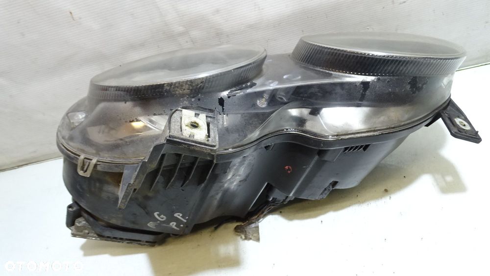 LAMPA PRAWA PRZEDNIA MG ZT-T 2.0   1DL236032-16 - 6