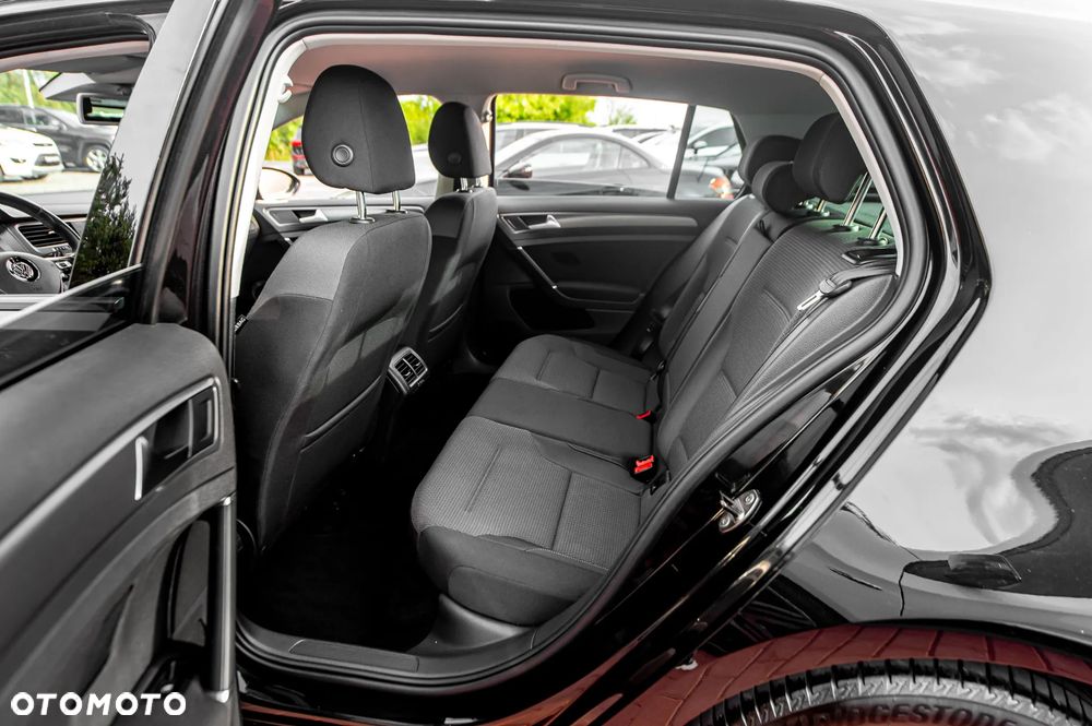Volkswagen Golf 1.4 TSI BlueMotion Technology DSG Comfortline - 18