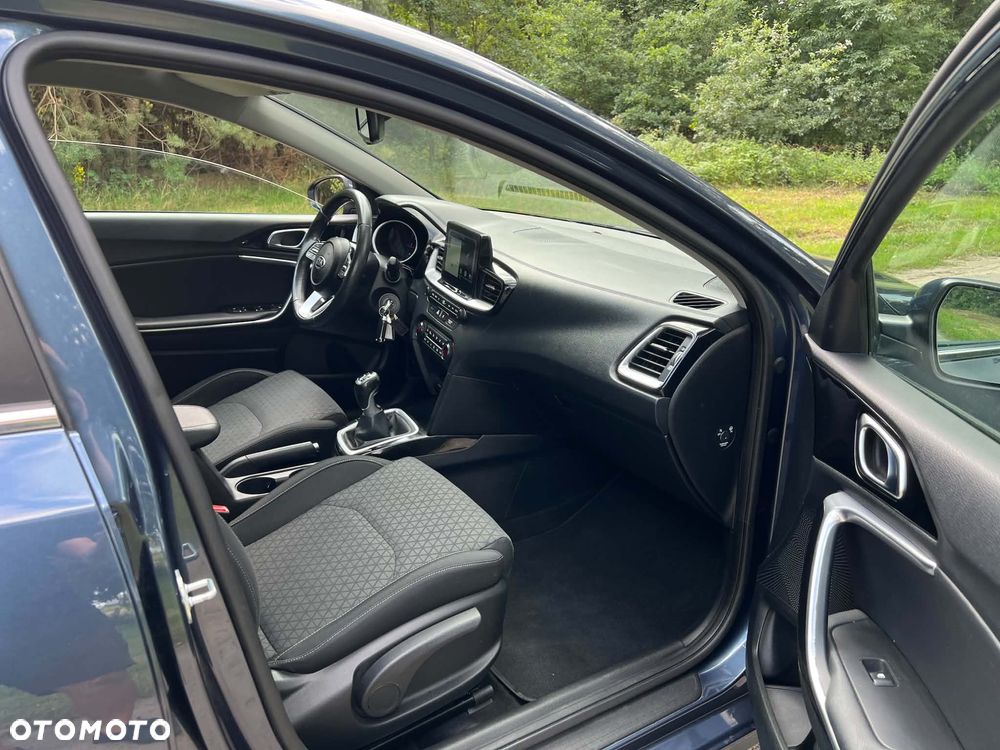 Kia Ceed 1.6 CRDi SCR L - 7
